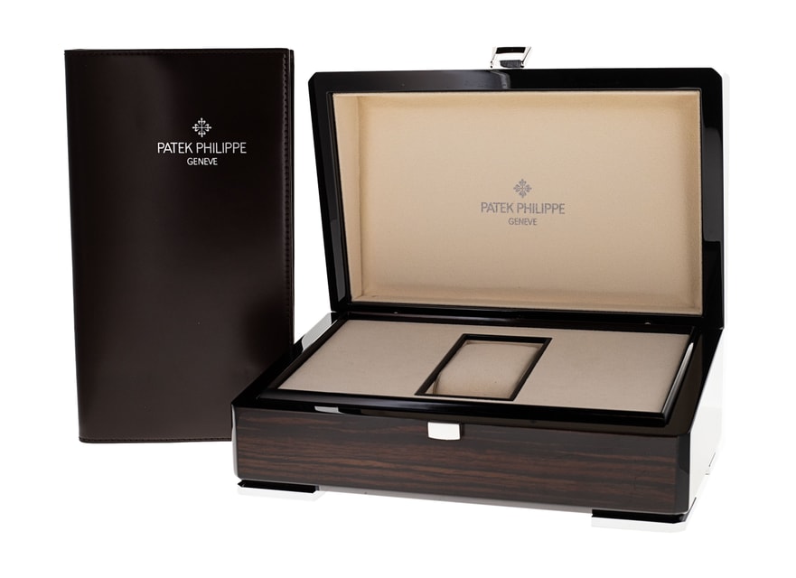 Patek Philippe Complications 5205G-013 Image 5